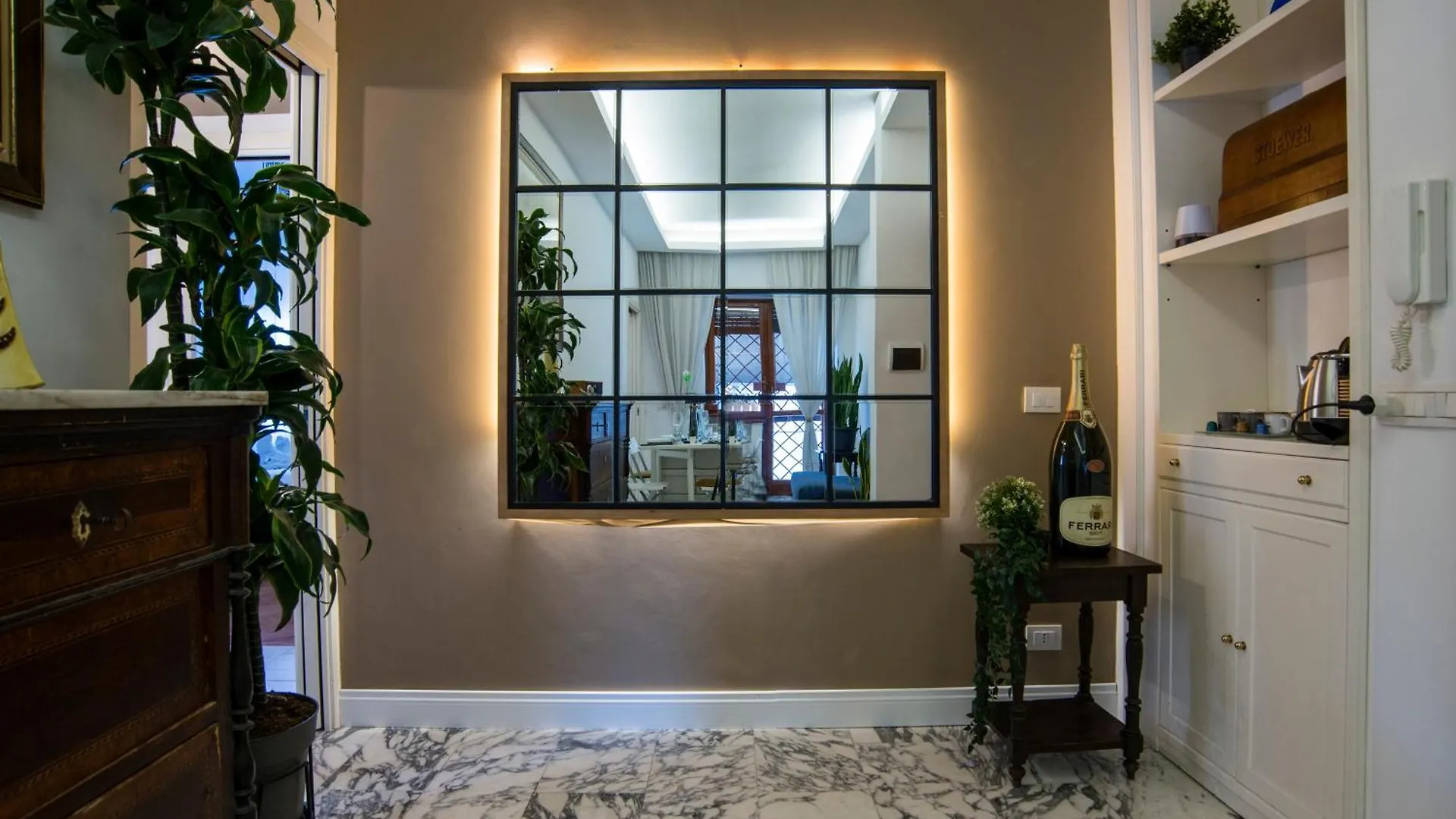 New Special Vrbs Roma Apartament 0*, Rome